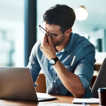 7 Nósanna Laethúla ar Féidir Leibhéil Testosteróin a Laghdú